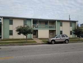 1908 33rd St in Galveston, TX - Building Photo - Other