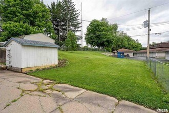 424 30th Ave in Moline, IL - Building Photo - Building Photo