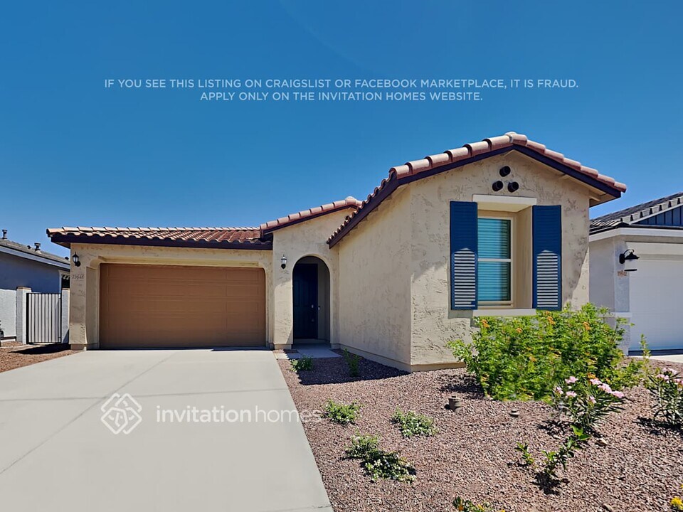 19648 W Roma Ave in Litchfield Park, AZ - Building Photo