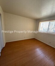 826-828 E Holaway Dr in Tucson, AZ - Building Photo - Building Photo