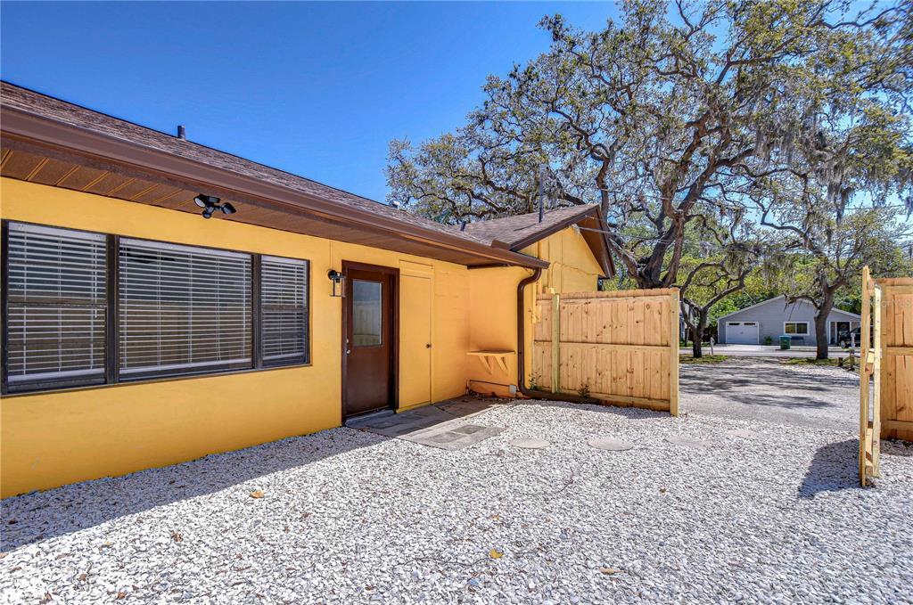 514 Pennsylvania Ave in Palm Harbor, FL - Building Photo