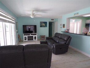 21088 Edgewater Dr in Port Charlotte, FL - Building Photo - Building Photo