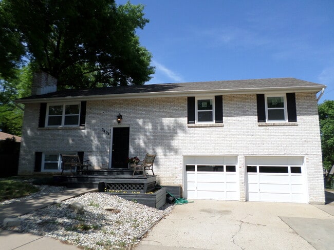 property at 3404 Claflin Rd