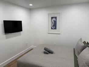 2918 SW 2nd St in Miami, FL - Building Photo - Building Photo