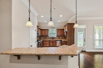 4105 Shallow Creek Loop in College Station, TX - Building Photo - Building Photo