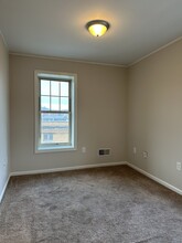 324 Walnut St, Unit 5 in Williamsport, PA - Building Photo - Building Photo