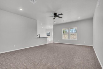 710 Indian Plns Rd in Ardmore, OK - Building Photo - Building Photo