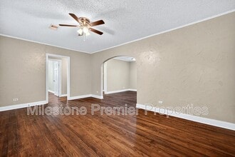 1430 W Shepherd St in Denison, TX - Building Photo - Building Photo