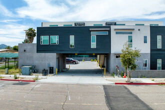 235 E Lexington Ave in El Cajon, CA - Building Photo - Building Photo