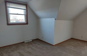 1924 Hayes Ave in Racine, WI - Building Photo - Building Photo