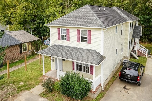 616 Middle St in Durham, NC - Building Photo - Building Photo