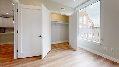 198 Green St, Unit 508 in Boston, MA - Foto de edificio - Building Photo