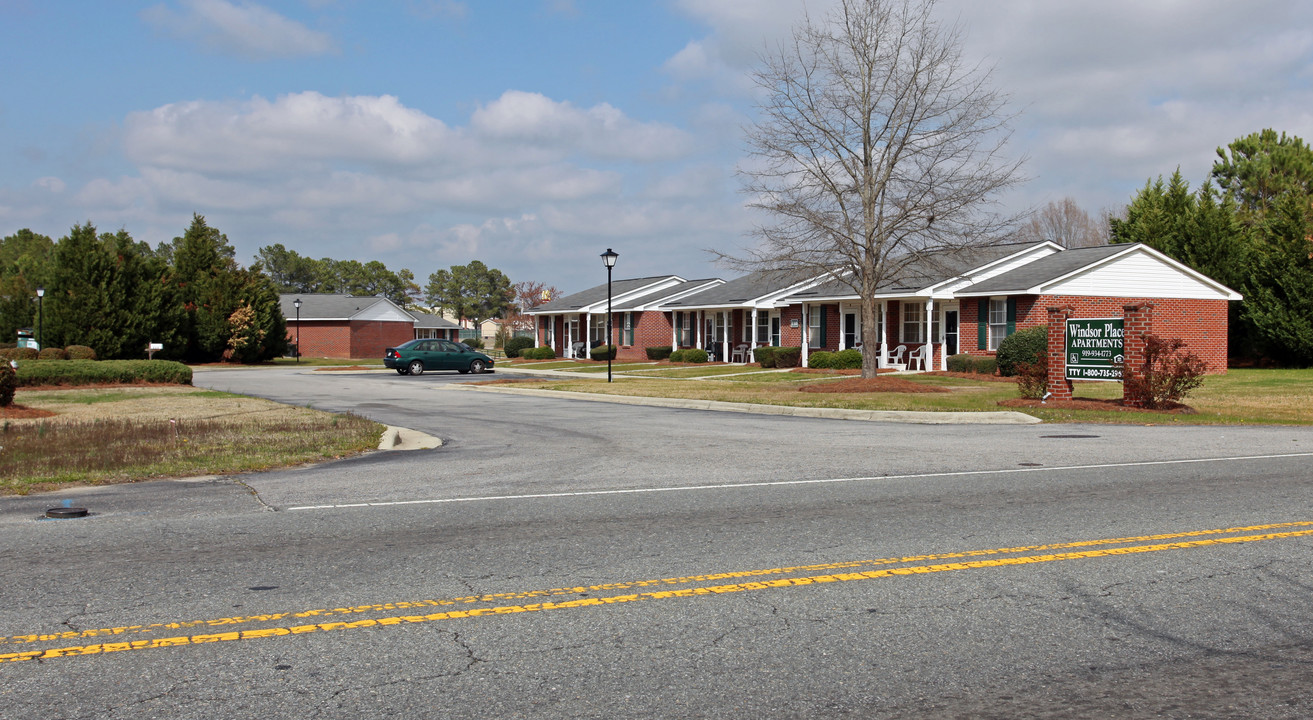 Windsor Place Apartments in Smithfield, NC - Building Photo