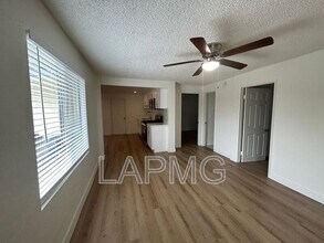 3824 W 104th St in Inglewood, CA - Building Photo - Building Photo