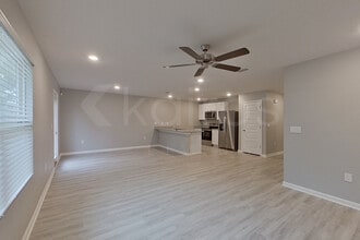 373 Monarch Ln in Pensacola, FL - Building Photo - Building Photo