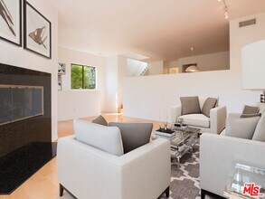 3023 Berkeley Ave in Los Angeles, CA - Building Photo - Building Photo