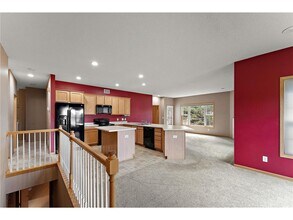 7590 4th St Ln N in Oakdale, MN - Building Photo - Building Photo