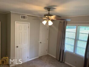 268 Elks St-Unit -B in Winder, GA - Building Photo - Building Photo