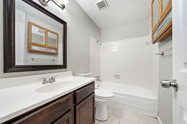 3224 Scotch Moss Ln in La Porte, TX - Building Photo - Building Photo