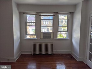 102-8 W Sedgwick St in Philadelphia, PA - Building Photo - Building Photo