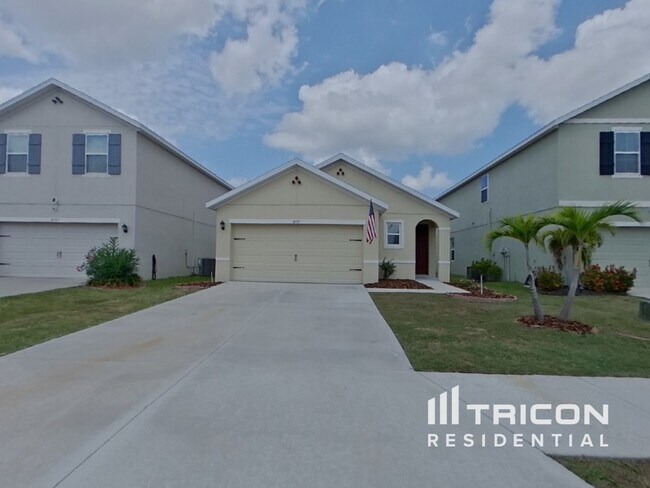 property at 4719 Lindever Ln