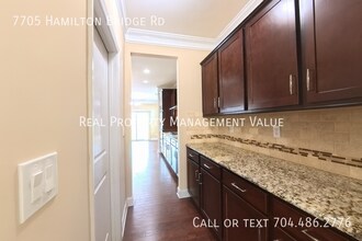 7705 Hamilton Bridge Rd in Charlotte, NC - Building Photo - Building Photo