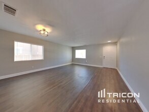 13052 Cerritos Ct in Hesperia, CA - Building Photo - Building Photo