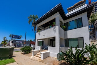 Thorn Collection in San Diego, CA - Building Photo - Building Photo