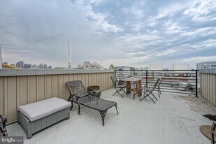 1332 S Bouvier St in Philadelphia, PA - Building Photo