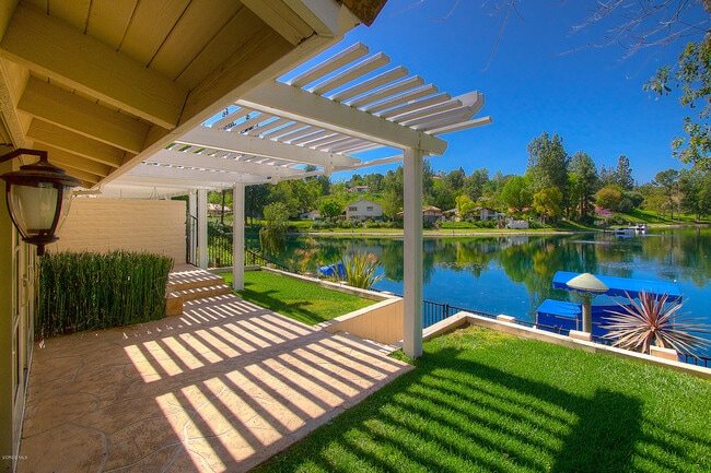 23150 Park Sorrento