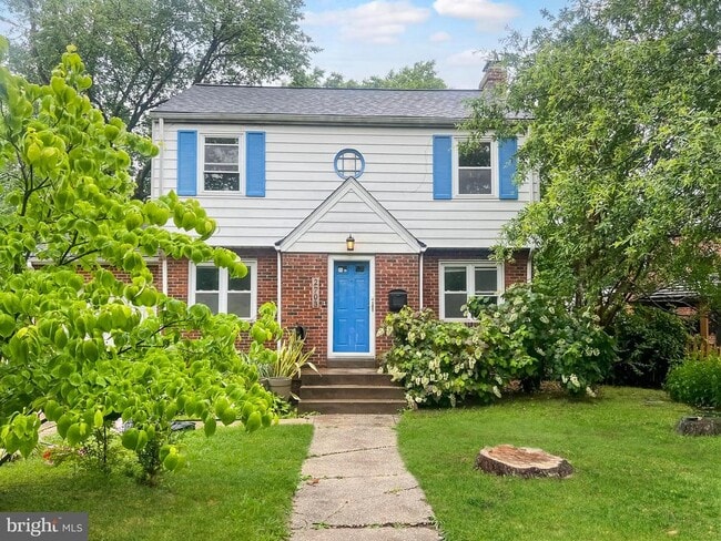 property at 2703 Belleview Ave