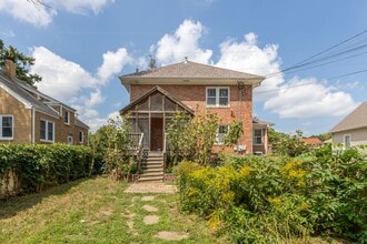 5511 Leavenworth St in Omaha, NE - Building Photo - Building Photo