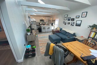 10 Trenton St in Providence, RI - Foto de edificio - Building Photo