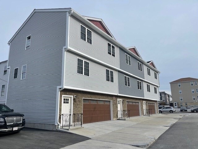21 Ormond St in Worcester, MA - Building Photo - Building Photo