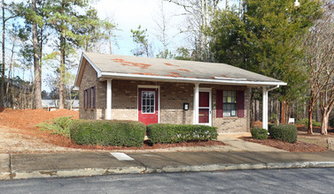 Edgewood Apartments in Edgefield, SC - Building Photo - Building Photo