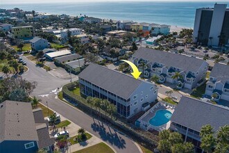 911 Harbour House Dr in Indian Rocks Beach, FL - Building Photo - Building Photo