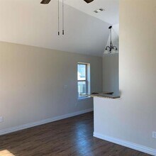 409 Maple Row in Denison, TX - Building Photo - Building Photo