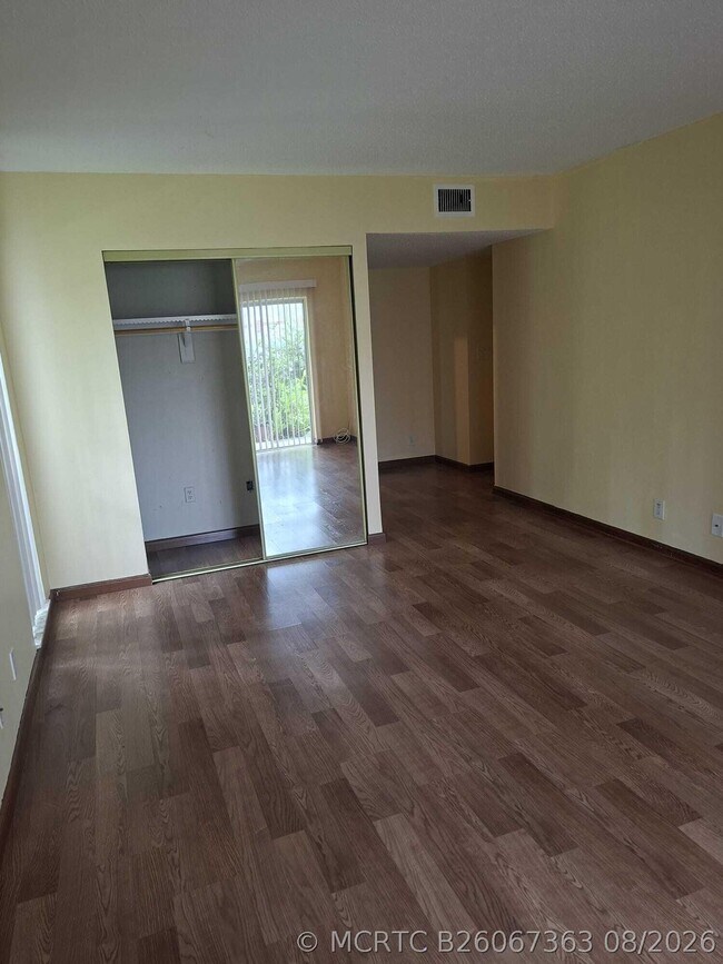 property at 108 W Greenway Dr