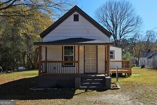 50 Sargent Tigner St in Newnan, GA - Building Photo