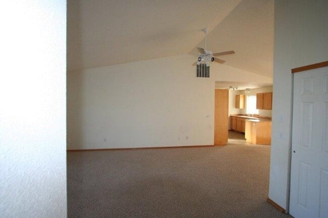 240 W Pawnee Dr in Post Falls, ID - Building Photo - Building Photo