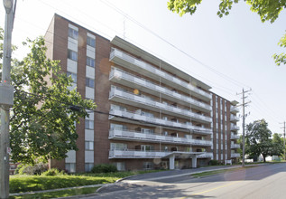 Rideau Tower in Brampton, ON - Building Photo - Building Photo