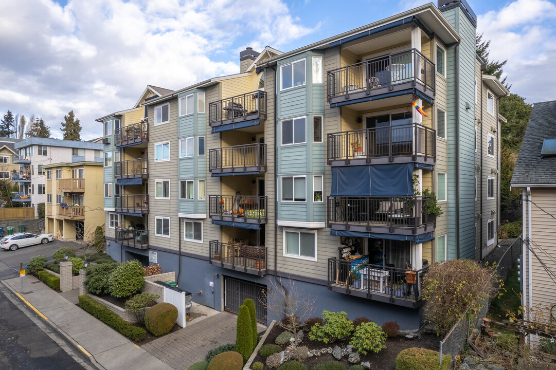 Phinney Ridge in Seattle, WA - Building Photo