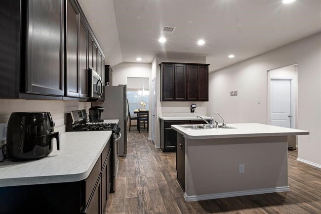 property at 518 Poppy Field Ct