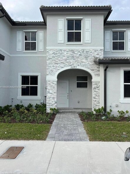 16243 SW 292nd St in Homestead, FL - Building Photo
