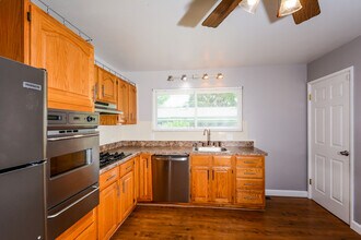 455 Moule Dr in Florissant, MO - Building Photo - Building Photo