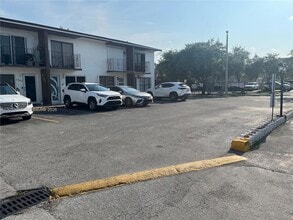 5464 W 26th Ave in Hialeah, FL - Building Photo - Building Photo