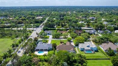 9717 SW 111th Terrace in Miami, FL - Building Photo - Building Photo