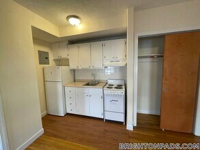164 N Beacon St in Boston, MA - Building Photo - Building Photo