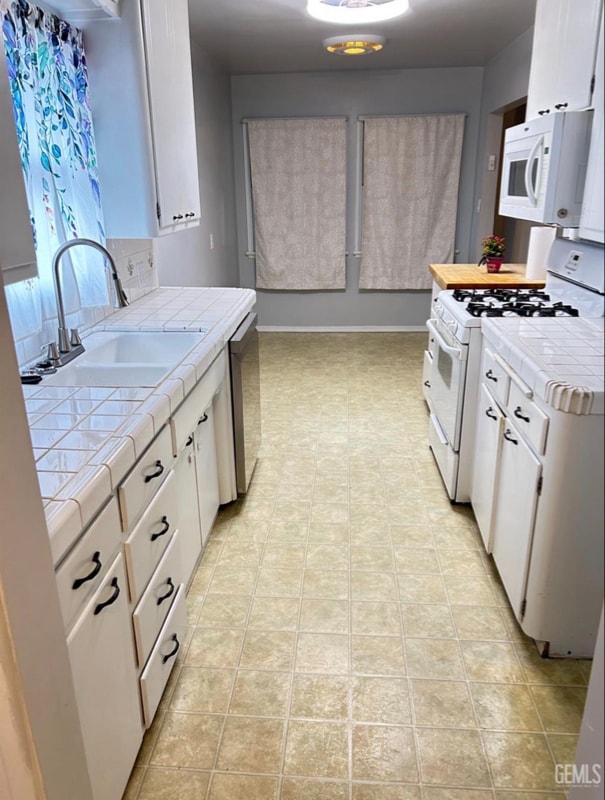 2908 Morse Ct in Bakersfield, CA - Building Photo - Building Photo