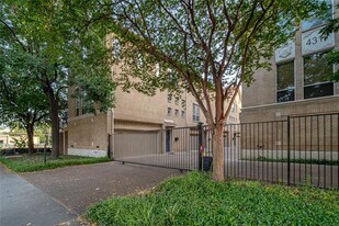 4317 Cedar Springs Rd in Dallas, TX - Building Photo